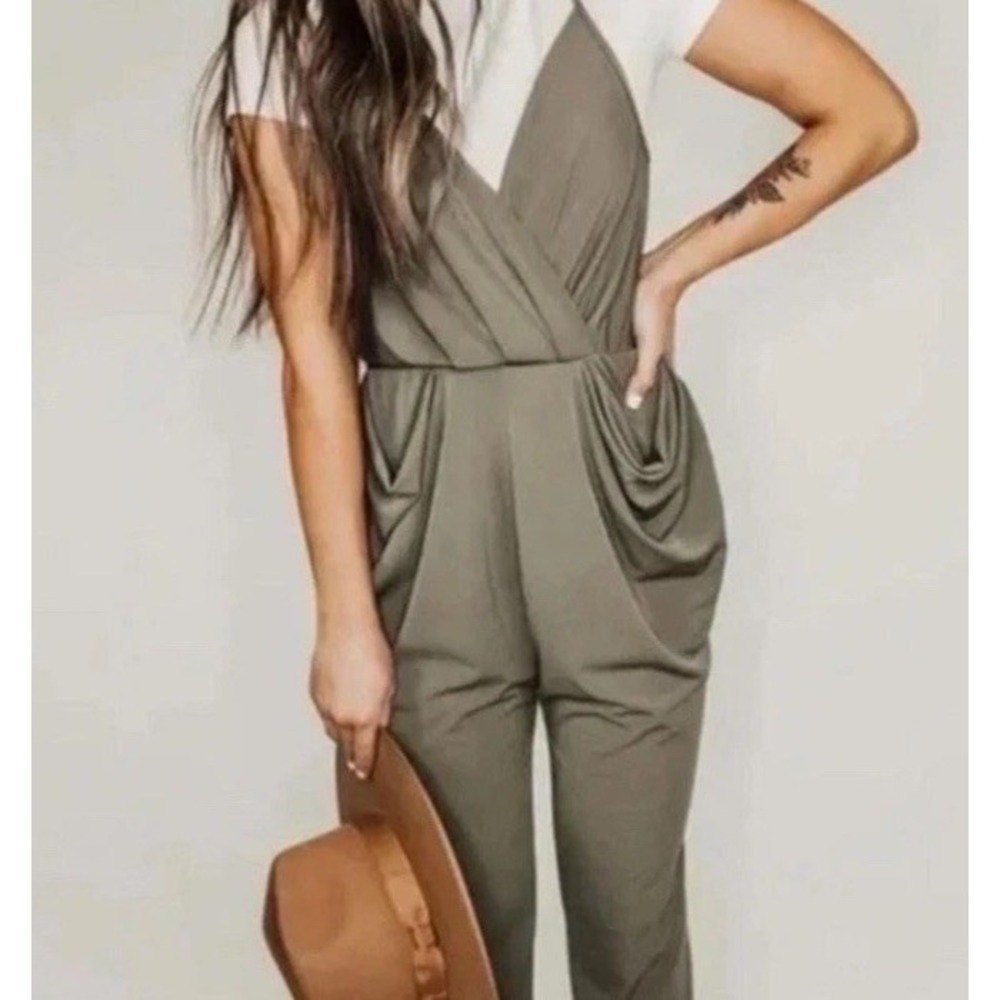 BCBG Generation Drape Pocket Jumpsuit Olive Green‎ Women's Size Small Boho Chic